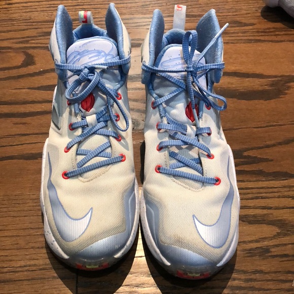 lebron 13 christmas
